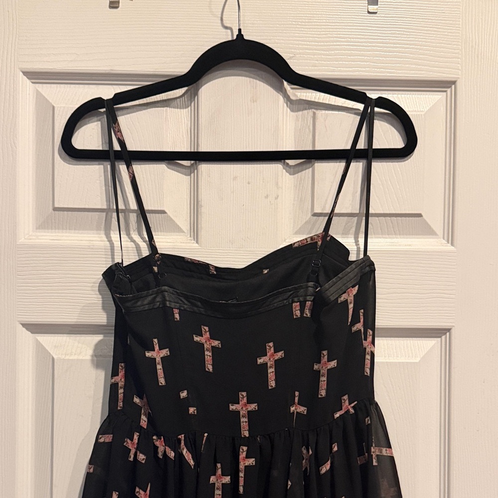 Forever 21 Black and Pink Cross Dress, Size Medium - Picture 7 of 12